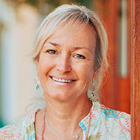 Carina Teichert